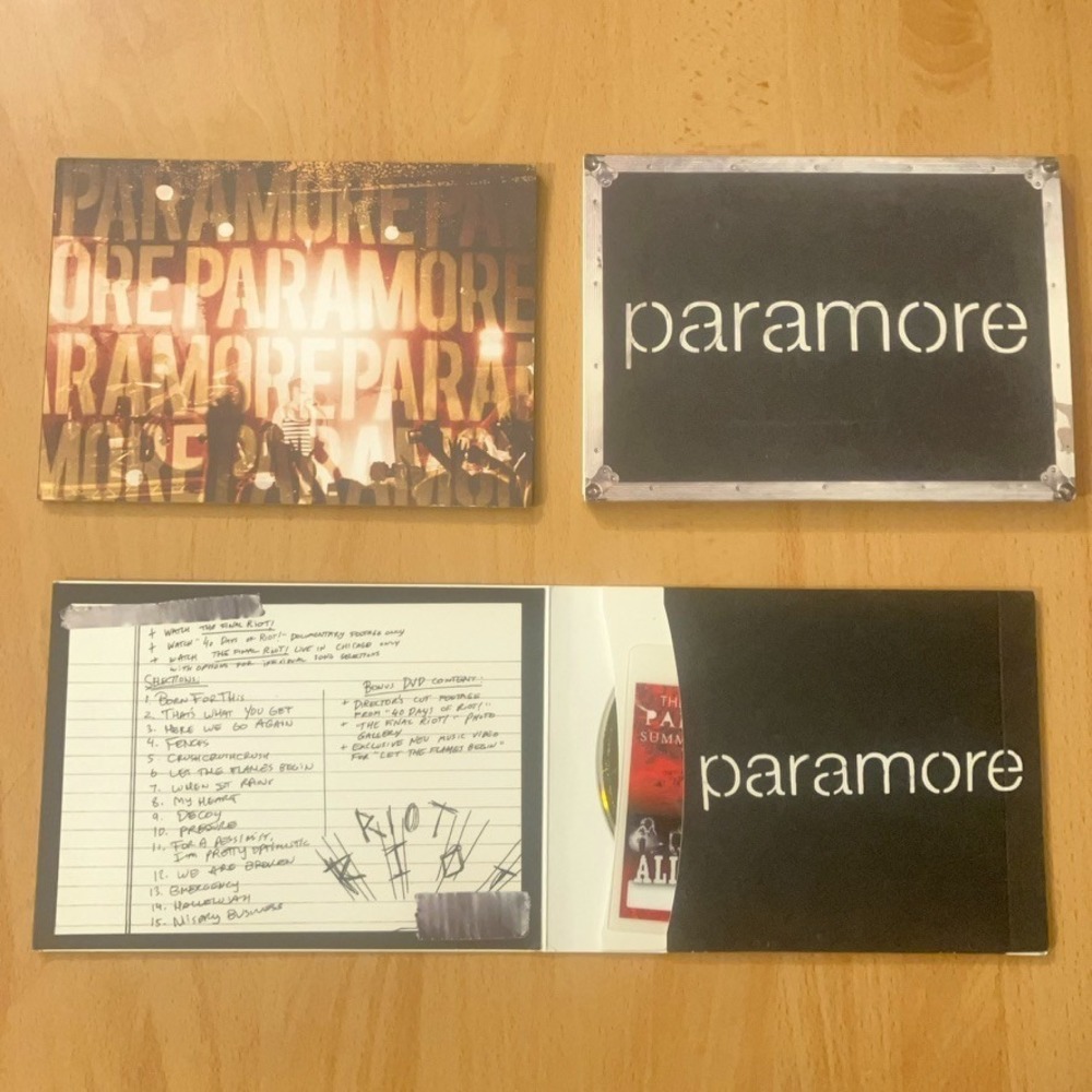 Paramore The Final Riot! Road Case Set Limited Edition DVD CD Book RARE - Picture 3 of 7